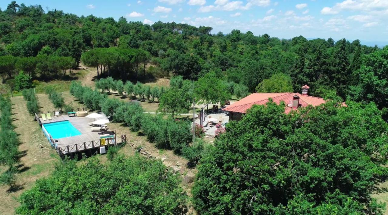 Casa Vacanza Le Corniole Чивітелла-ін-Валь-ді-К'яна Екстер'єр фото